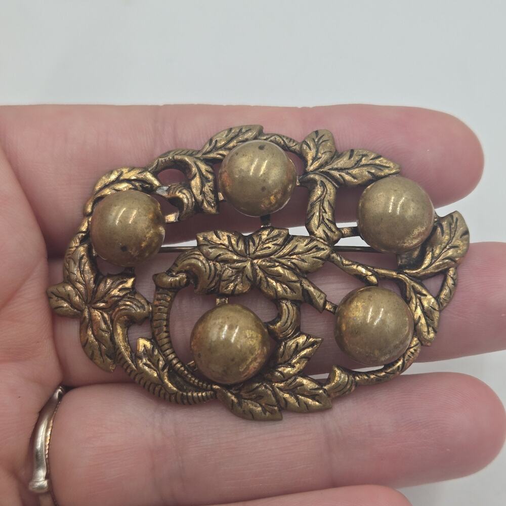 Vintage Antique Edwardian High Relief Repousse Leaf Vine Oval Brooch Pin Brass